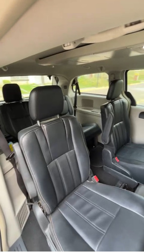 Chrysler Town & Country 3.6 Limited Mt