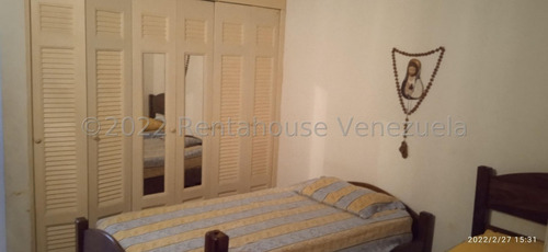Imagen 19 de 30 de Amplia Y Cómoda Casa En Venta En Cabudare, Urb. Petimora Calle Principa, Urb. Petimora. Jose G. López Tlf. 04145533925. Lara, Venezuela