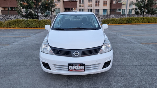 Imagen 2 de 11 de Nissan Tiida 2018 1.8 Sense Sedan Mt