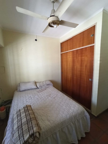 Casa En Venta En Castelar Sur