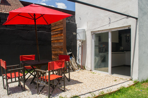 Venta Casa 2 Ambientes Con Terreno Muy Amplio