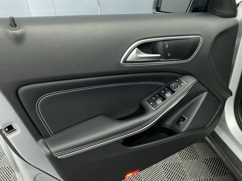 Mercedes-Benz Clase GLA 1.6 Urban