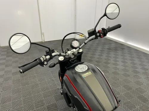 Ducati Scrambler 800 Dark