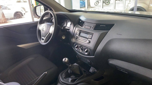 Imagen 5 de 15 de Autos Y Camionetas Renault Alaskan Vw Amarok Toyota Hilux E
