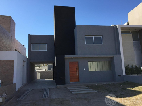 Imagen 3 de 19 de Uara - Casa En Venta Campo De Vuelo Iii