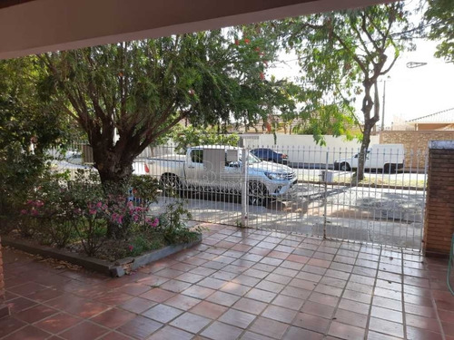 Imagem 4 de 6 de Venda De Casas / Padrão Na Cidade De Araraquara 10675