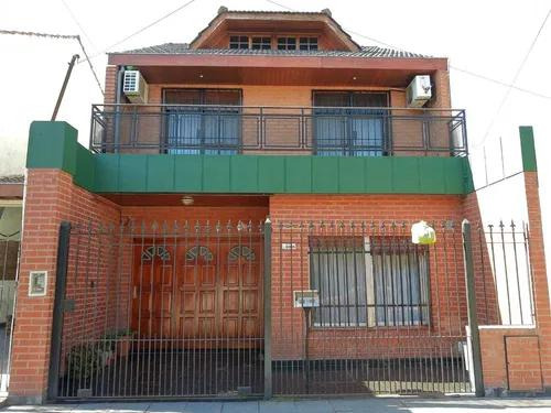 Casa En Venta - 3 Dormitorios 2 Baños 1 Cochera - 206mts2 - Jose León Suarez
