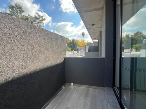 Excelentes Duplex De Tres Dormitorios De Categoría A Estrenar