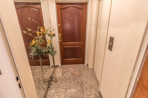 Venta 4 Ambientes Con Dependencia En Palermo