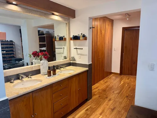 Residencia En Real De Las Lomas