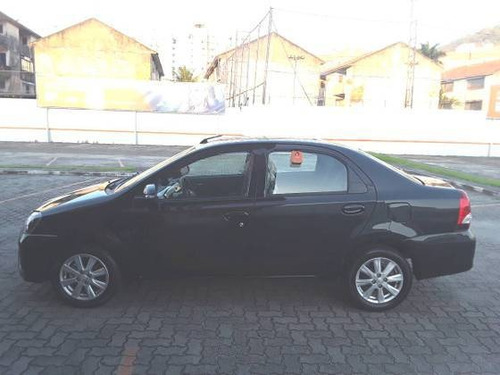 Imagem 8 de 9 de Toyota Etios 1.5 X Plus Sedan 16v Flex 4p Automático