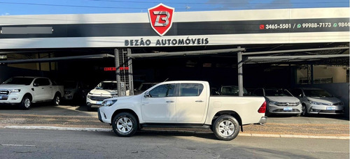 Imagem 8 de 10 de Toyota Hilux 2017 2.7 Srv Cab. Dupla 4x2 Flex Aut. 4p