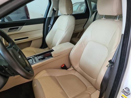 Jaguar Xf 2.0 Prestige Turbocharged Gasolina 4p Automático