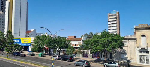Departamento En Venta Bv. Avellaneda Frente Al Rio - Apto Crédito - Rosario