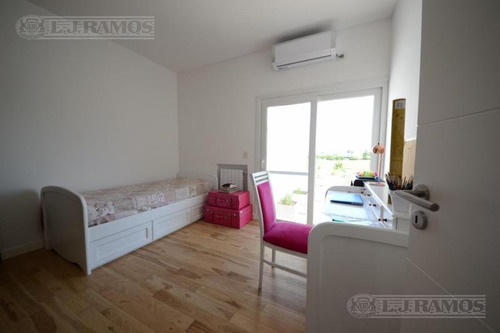 Imagen 19 de 20 de Casa A La Venta En El Golf - Nordelta