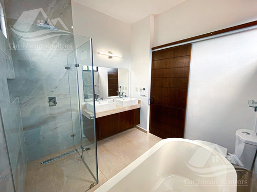 Casa En Residencial Vía Cumbres Cancún