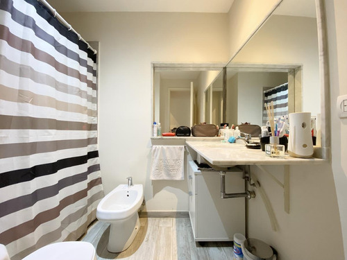 Imagen 20 de 26 de Excelente Departamento 2 Ambientes (1er Piso) En Venta - Vicente López- Vías/maipú