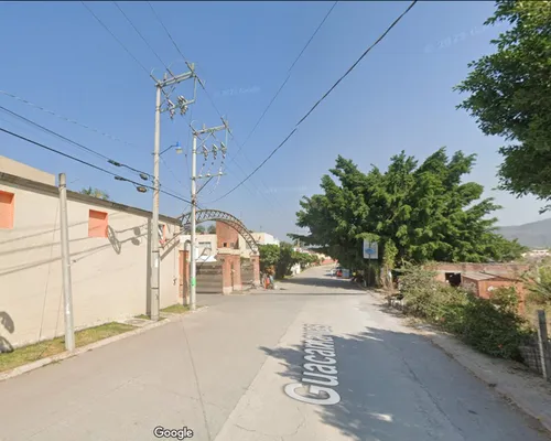 Casa En Condominio En Venta, En Blvd Residencial Los Sauces #· 16, Colonia El Amate, Cuernavaca, Morelos. Cerca Blvd. Los Sauces, Carretera Tejalpa - Zacatepec, Deportivo El Tauro. Fl19-za