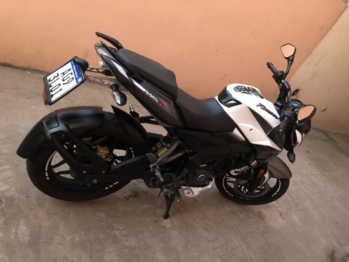 Imagen 1 de 15 de Bajaj Rouser Ns 200