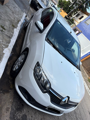Renault Logan 1.6 Expression Hi-power Easy-r 4p