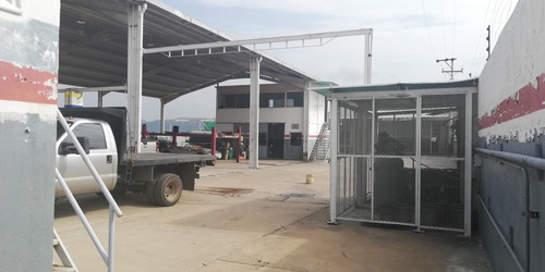 Imagen 4 de 14 de Local / Galpón Comercial Con Múltiples Usos Comerciales