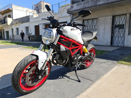 Ducati Monster 797