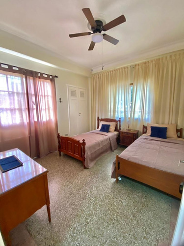 Imagen 12 de 24 de Amplio Apartamento 3h 2b 1e Para 6 Personas