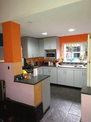 Imagen 15 de 18 de Raulet * 100 . Ph. 5 Ambientes, Con Patio Y Jardin. Espacio Aéreo. Sup. Total.: 310 M2. Precio Por M2. Usd1.242.