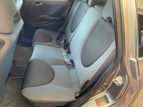 Imagen 8 de 14 de Honda Fit Lx At Cvt 2007