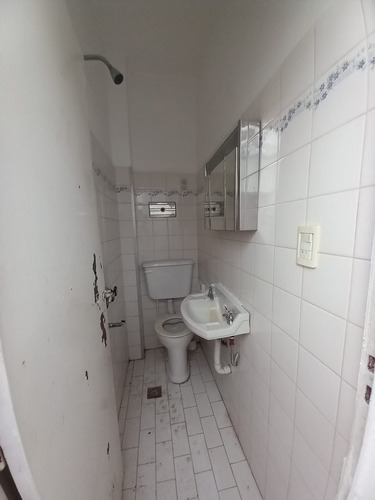 Casa En Alquiler De 3 Dorm En Quintas De Santa Ana
