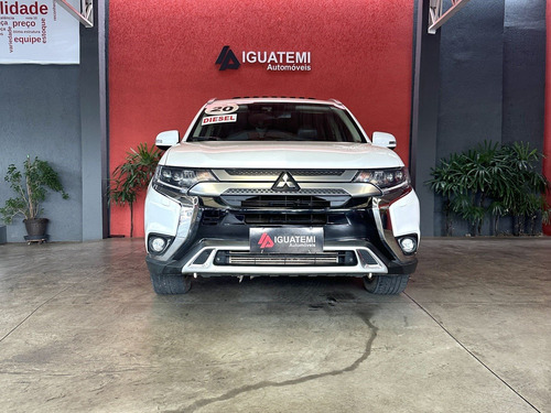 Mitsubishi Outlander 2.2 MIVEC DI-D DIESEL HPE-S AWD AUTOMÁTICO