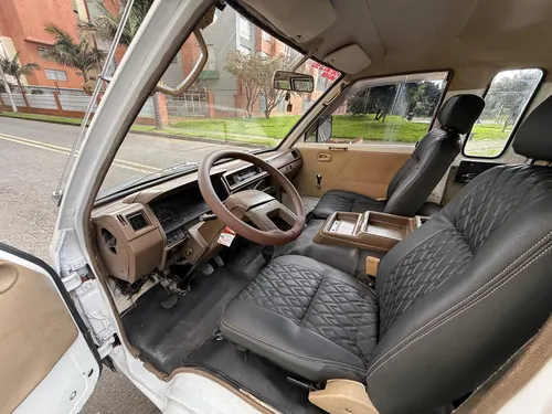 Nissan Vanette 2.4l