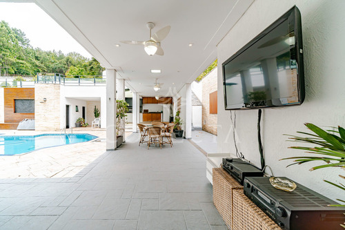 Imagem 25 de 26 de Alphaville 10 - Casa 800m² - 4 Suítes, Amplo Terreno, Piscina, Academia, Pomar, Orquidário - Cnc1559
