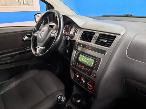Imagem 14 de 14 de Volkswagen Spacefox 1.6 Comfortline 2015 Preta