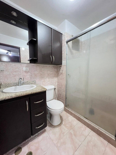 En Alquiler Apartamento, En El Conjunto Residencial Valparaíso, San Diego; 300$ Mml Solo Clientes