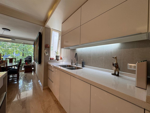 Departamento En Venta De 4 Dorm. En Lo Barnechea