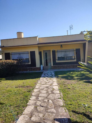 Casa + Galpon En Venta