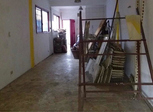Imagen 3 de 8 de Local Comercial Apto Departamento En Ituzaingo Con Patio