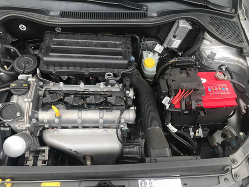 Imagen 5 de 11 de Volkswagen Polo 2018 1.6 L4 Tiptronic At