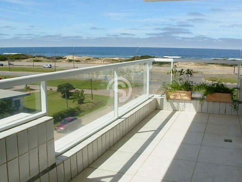 Apartamento En Brava, 3 Dormitorios *- Ref: 2701
