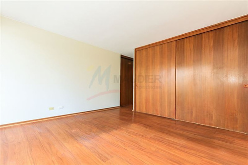 Imagen 14 de 27 de Situado En La Zona Más Exclusiva Del Barrio El Golf
