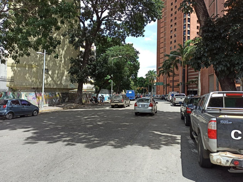 Imagen 14 de 14 de Edificio En Venta Sabana Grande Rolando Rodriguez Codg 22-24205