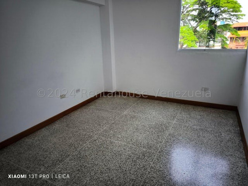 Apartamento En Alquiler En Horizonte 24-27430 Cs