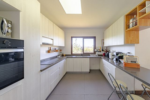 Casa En Venta De 4 Dorm. En Sector Alfalfares, La Serena