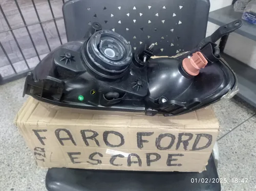 Faro Izquierdo Ford Escape