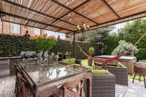 Casa En Venta En El Tejar. Cod V8390