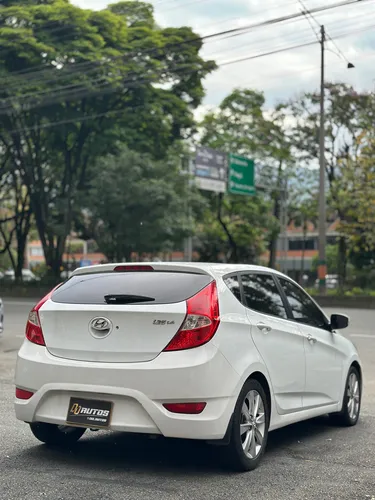 Hyundai Accent 1.6l 5 p