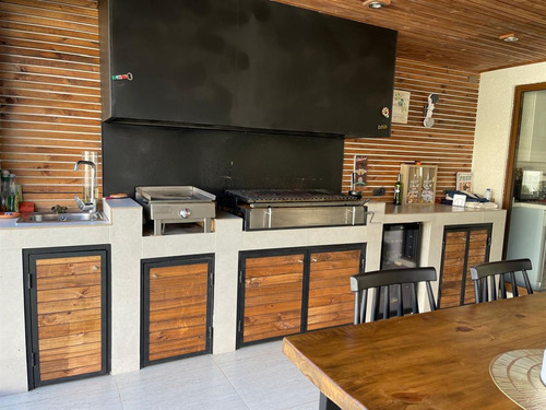 Casa En Venta De 3 Dorm. En Pudahuel