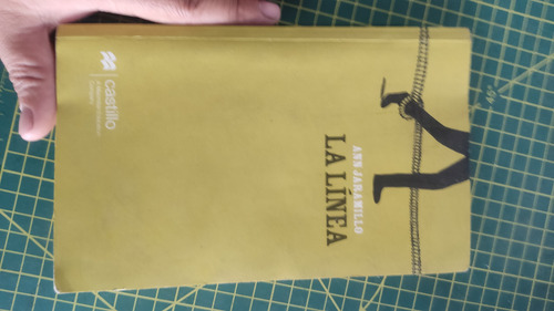 La Línea - Ann Jaramillo - Editorial Castillo (Usado)
