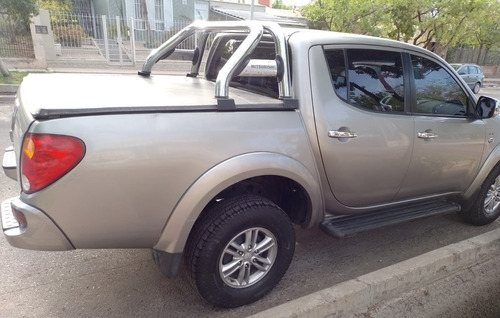 Imagen 6 de 7 de Mitsubishi L-200 3.2 Di-d D/cab 4x4 Triton Automática